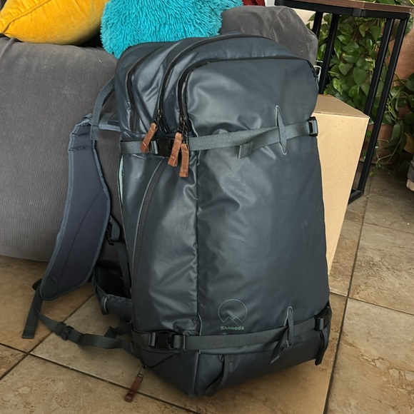 SHIMODA DESIGNS EXPLORE 40 BACKPACK Like New 24x14x10 Blue Night - Picture 2 of 16